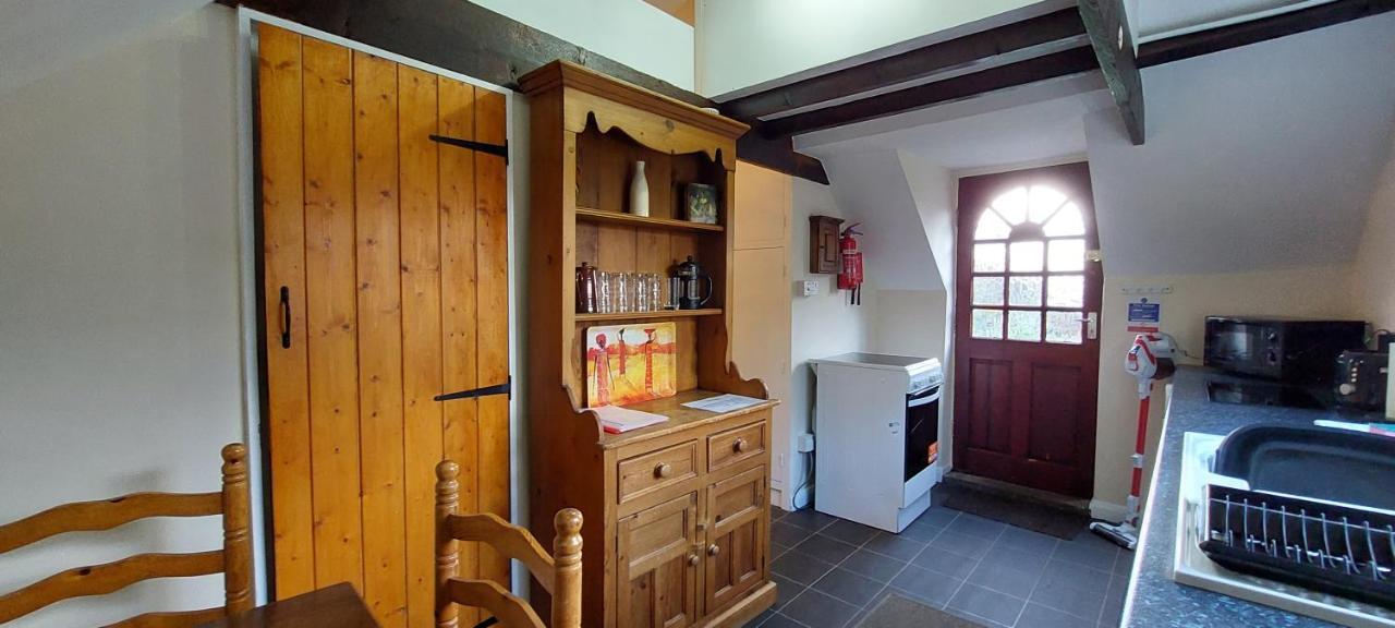 17Th-Century One Bed Studio With Parking & Garden! Elkesley 외부 사진